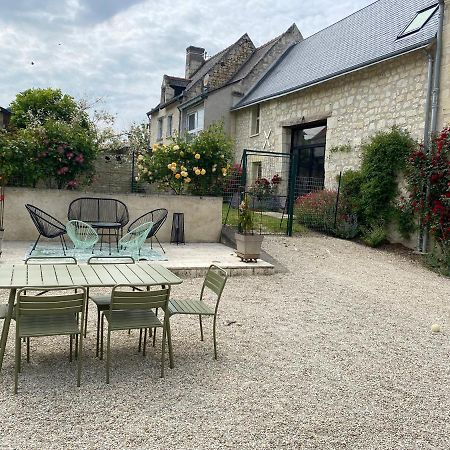 Logement Loire Climatise, La Halte De Cuze, Aux Abords De La Loire A Velo Appartement Huismes Buitenkant foto